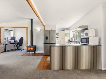 Easy Living - 3 bedrooms!