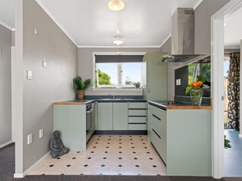 Dual-income, fully tenanted, ready to earn