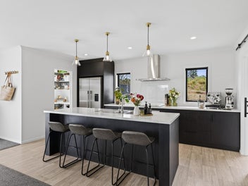 Beautifully Finished Modern Masterpiece