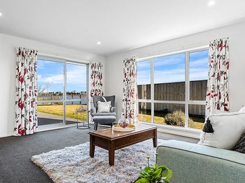 Lake front. Huge price reduction