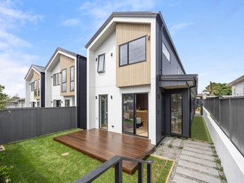 Boutique New Homes in One Tree Hill