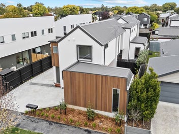 Modern family living ready for you to move in!