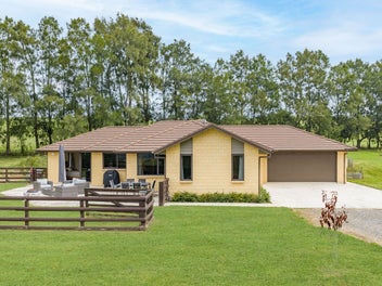 Peaceful, Private and Outstanding Views