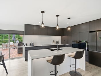 Private Lifestyle Haven - Exceptional Potential