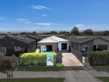 Freehold & Road-Front – Stylish 3-Bedroom Home