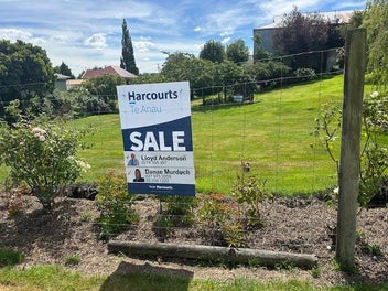 Space, Charm & Established Beauty