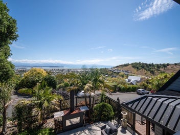 The Wow Factor - Stunning Architecturally Designed