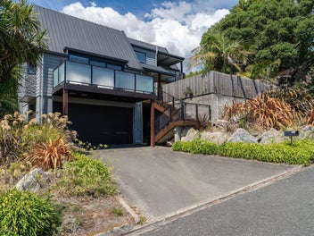 The Wow Factor - Stunning Architecturally Designed