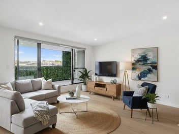 Motivated Vendor: Price Reduced for Immediate Sale