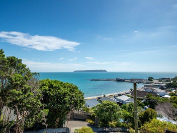 MORTGAGEE SALE - SPACIOUS FAMILY HOME