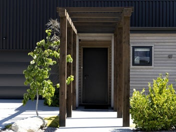 The Home and Income You’ve Been Waiting For!