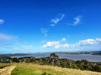 EXQUISITE VIEWS - JETTY - BUILD PLANS AVAILABLE