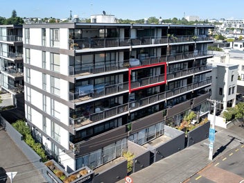 Parnell 3-bed apartment, DGZ