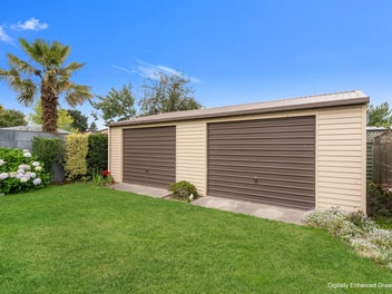 Enduring Elegance on an Expansive Section