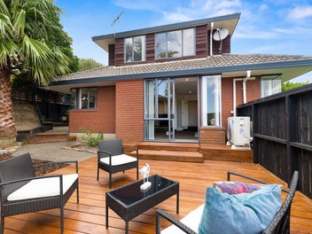 Family Home in the Heart of Somerville, Like new