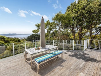 Harbour Views from a Truly Special Family Home