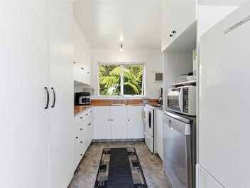 Your Gateway to Golden Bay Adventures