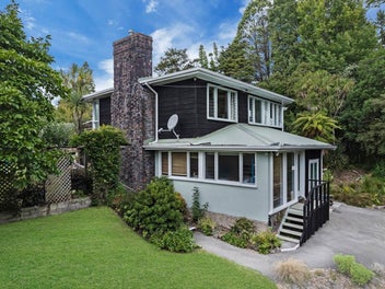 The Ultimate Titirangi Sanctuary