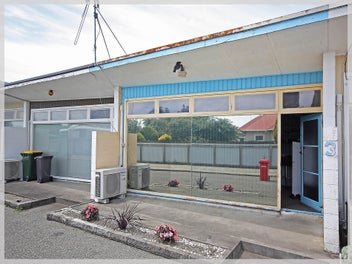 Great Unit Living in Prime Location