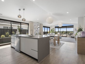 Luxury, Lifestyle & Panoramic Views – Exceptiona