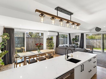 Near-New, Stylish and Effortlessly Easy Living