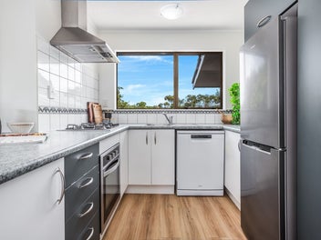 Family Living - Don't Miss This Auction!