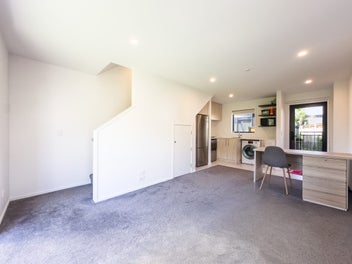 City Living with Urgent sale !