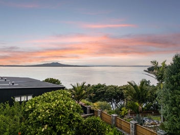 Elevated Blue-Chip Position | 1070sqm