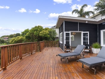 IGNORE THE CV, LOOK AT THE VIEW!