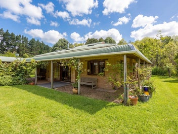 Two Dwellings - An Eco-Lovers Dream Retreat