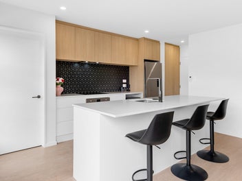 A Cut Above the Rest - Spreydon Townhouse!