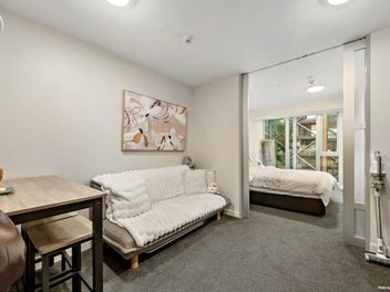 8% Net Return! Investor Attention