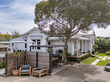 Classic Romance Crafted for Contemporary Life