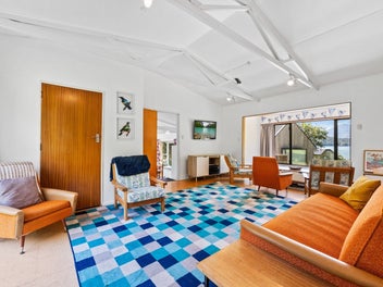 Price Adjustment - Our best Value Bach in Lochmara