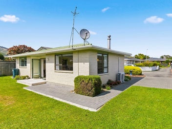 Great Location & Neat as a Pin