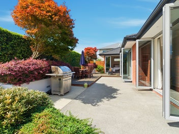 Your Brookfield Beauty Awaits!