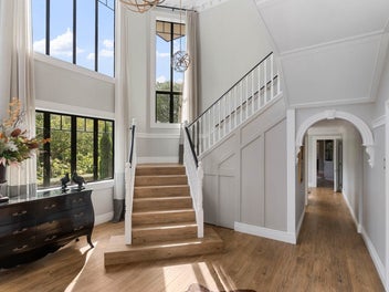 TIMELESS OPULENCE - ARCHITECTURAL GRANDEUR