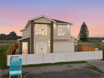 SHOWCASING STYLE MASTERPIECE– 5 BEDROOMS LUXURY!