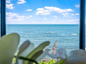 Rare Waterfront Opportunity