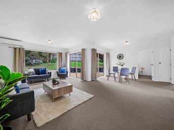 Brick and Tile Comfort on 514 m2 Freehold