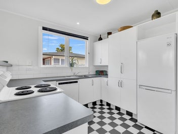 A Solid Classic with Space to Stretch Out