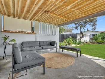 Nicely Renovated. A Stones Throw to the Village.