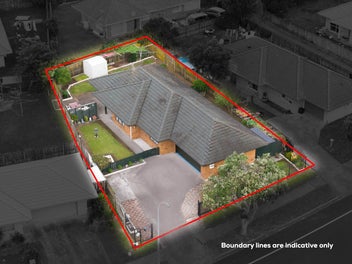 Terrace & Apartment Zone - Great Potential Profit!