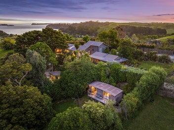 Christian Bays Ultimate lifestyle Coastal Estate