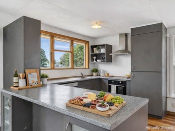 Solid Bones, Serious Backyard, Priced to Sell