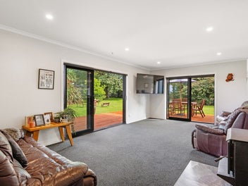 Lifestyle living - owners are moving on