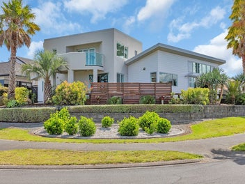 Elevated coastal living