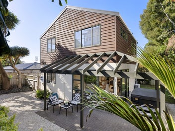 Easy Living in Onehunga - Move In Ready