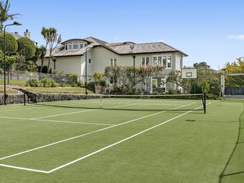 Resort-style family estate on 2328sqm