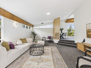 CITY-FRINGE CHARM & CONVENIENCE